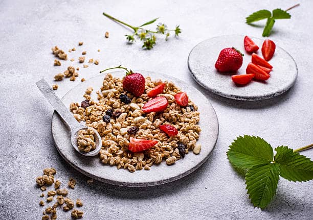 قیمت خرید گرانولا توت فرنگی + فروش ویژه